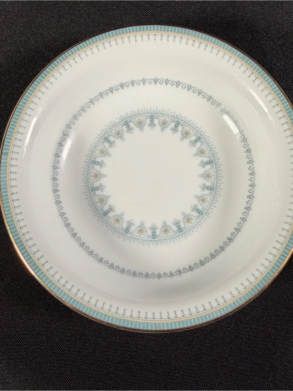 Noritake Maya Fine China 6 piece Place-setting MCM geometric pattern